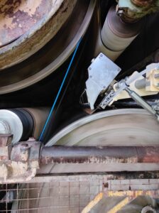 Enhanced cleaning and efficiency in paper coreboard production