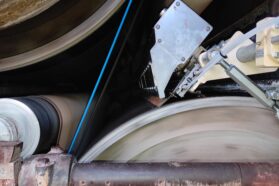 Enhanced cleaning and efficiency in paper coreboard production